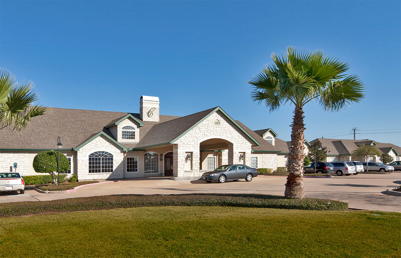 Web view houses for rent in lake jackson, tx. Carriage Inn Lake Jackson Bridgewood Property Company