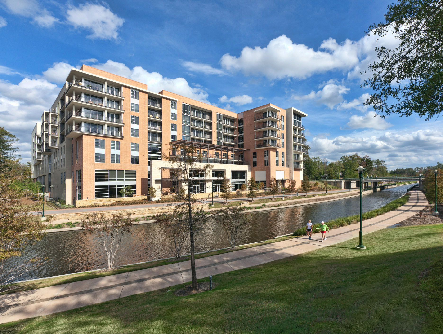 Bridgewood Property Company The Village of The Woodlands Waterway