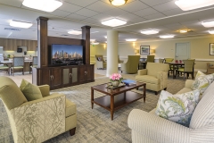 river-oaks-mc-living-room